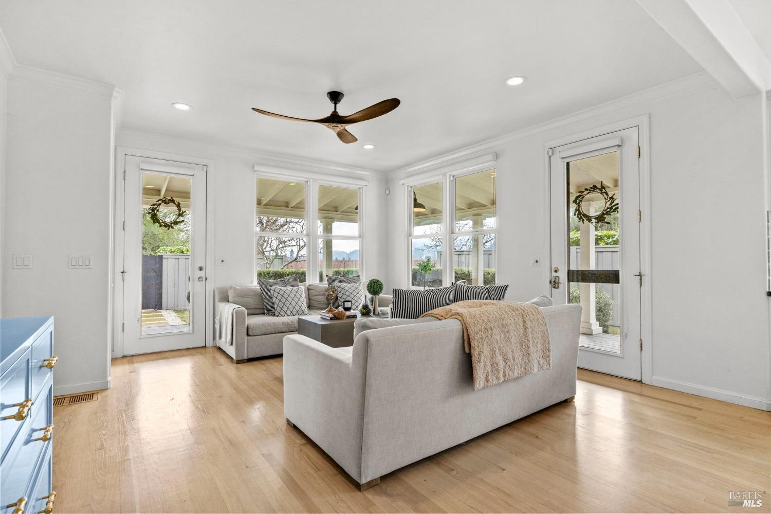 1316 Sulphur Springs Avenue, St. Helena