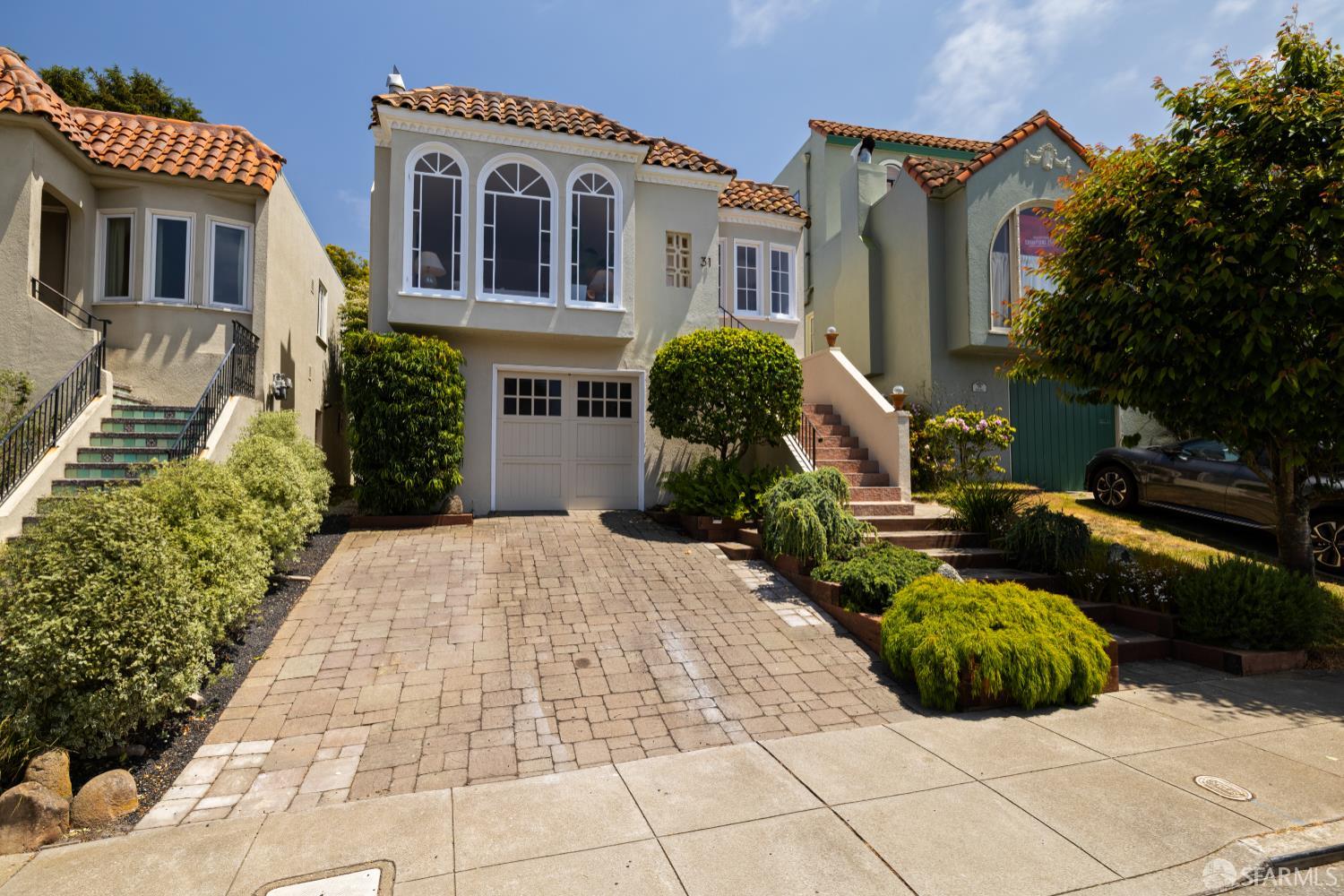 31 Hernandez Avenue