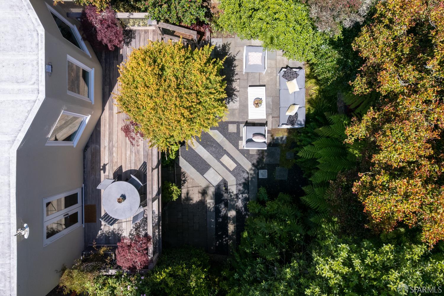 31 Hernandez Avenue