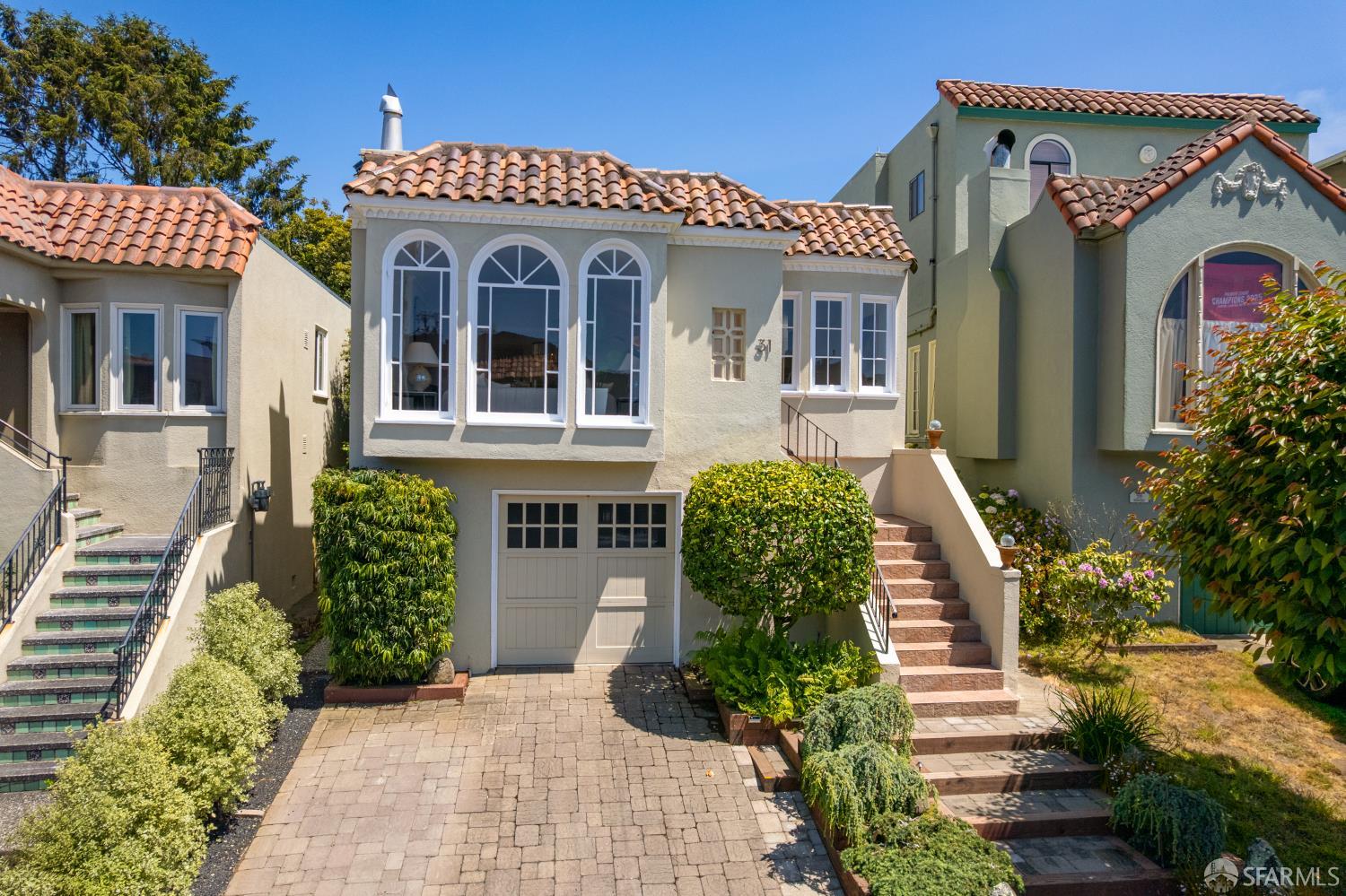 31 Hernandez Avenue