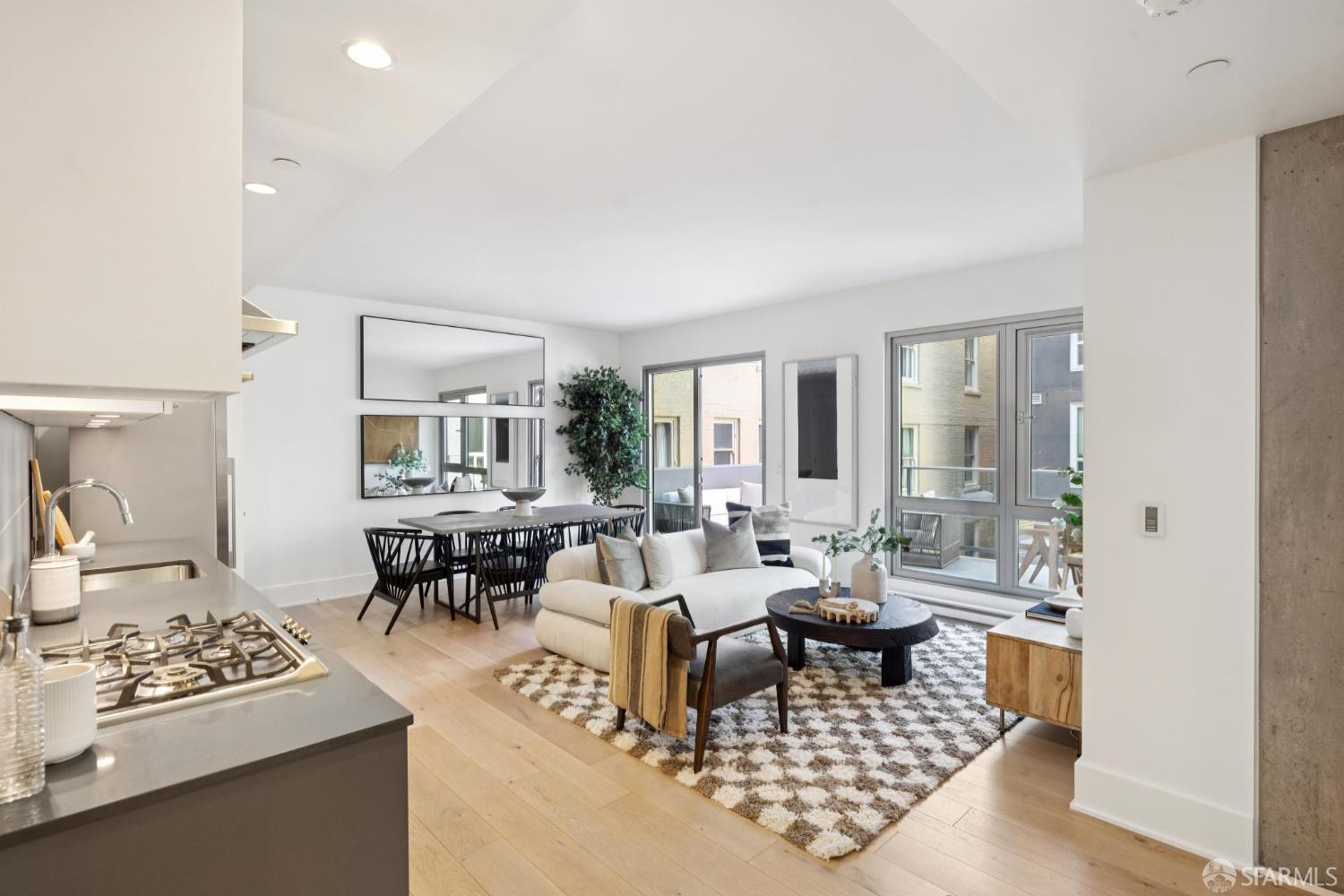 1075 Market Street # 612
