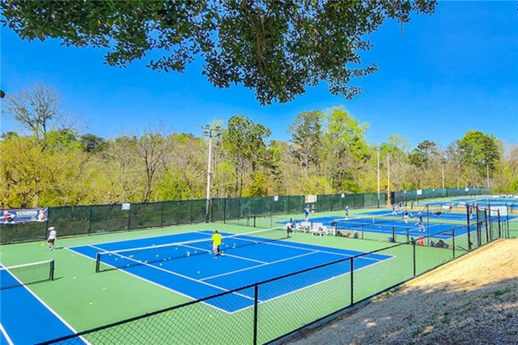 318 Sandy Springs Circle Unit 320