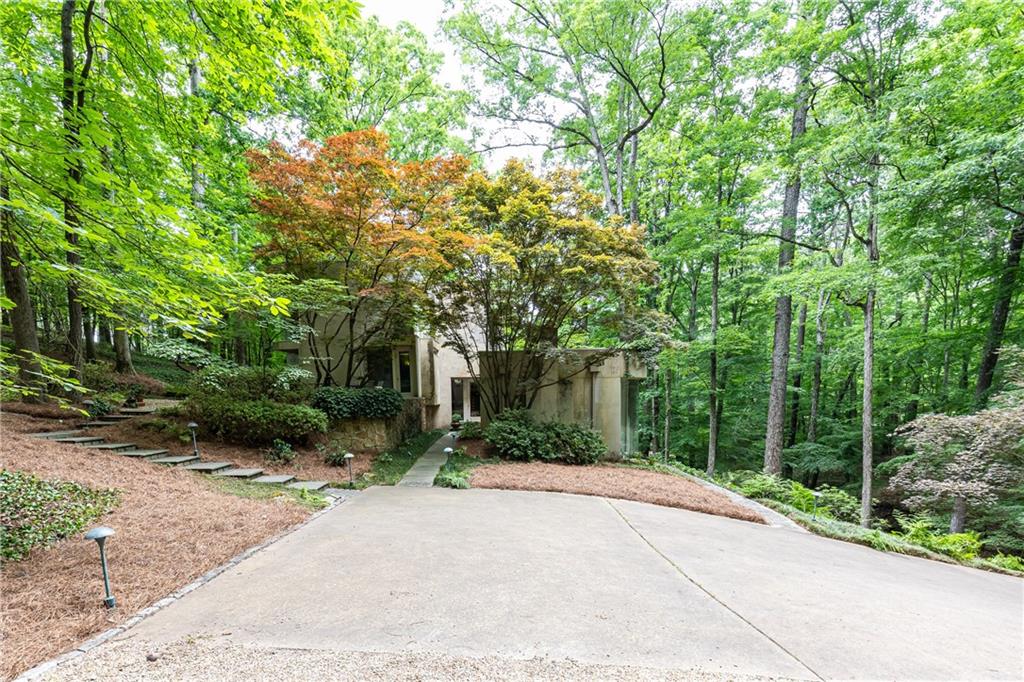 4547 Harris Trail NW