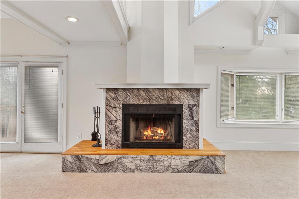 873 Monroe Circle NE