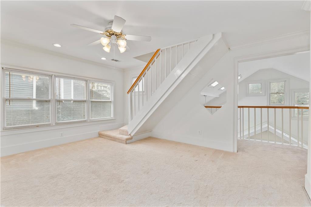 873 Monroe Circle NE