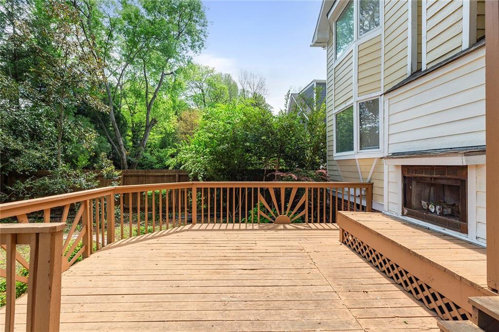 873 Monroe Circle NE