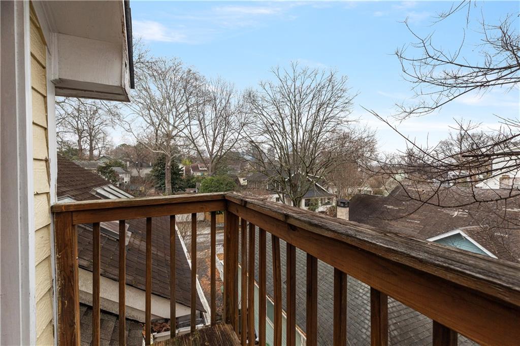 873 Monroe Circle NE