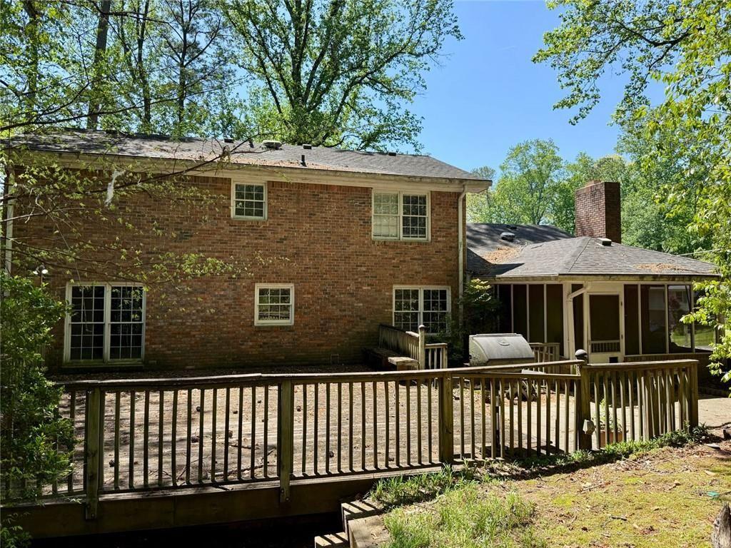 2603 Kings Lake Court NE