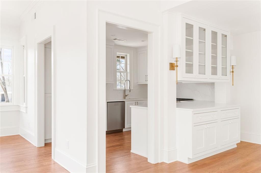 1585 S PONCE DE LEON Avenue NE Unit 20