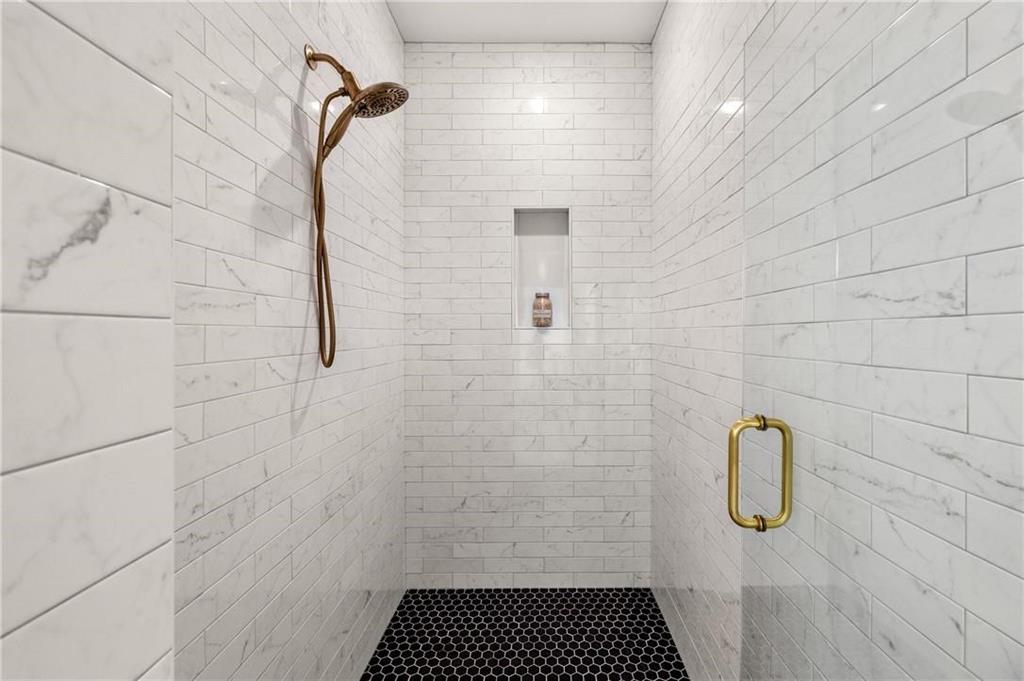 1836 Memorial Drive Unit 303