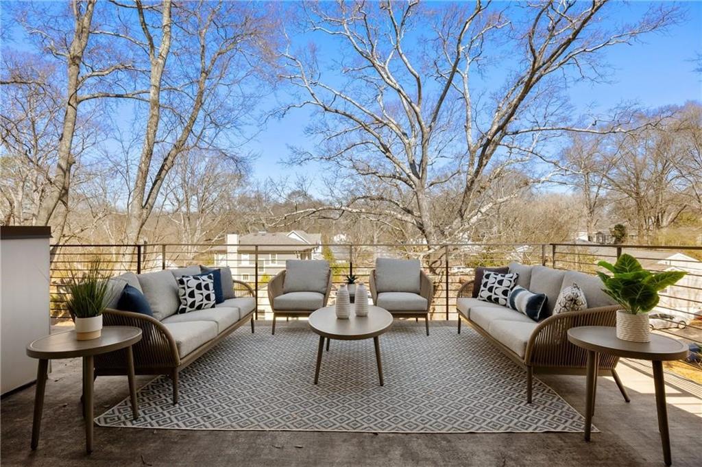 1836 Memorial Drive Unit 303