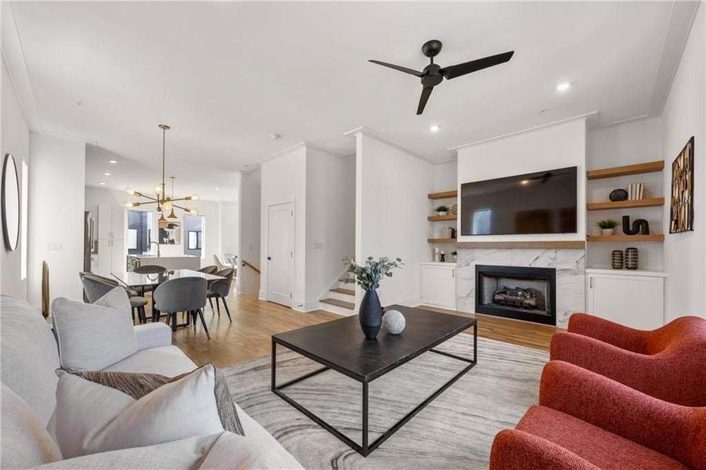 1836 Memorial Drive Unit 303