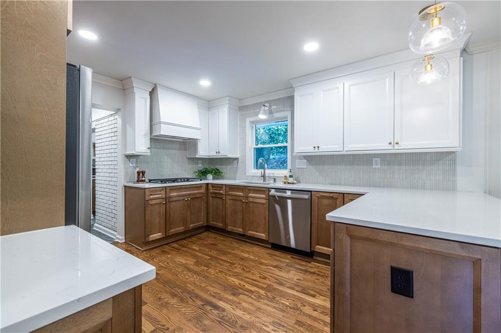 2436 Hazelwood Drive