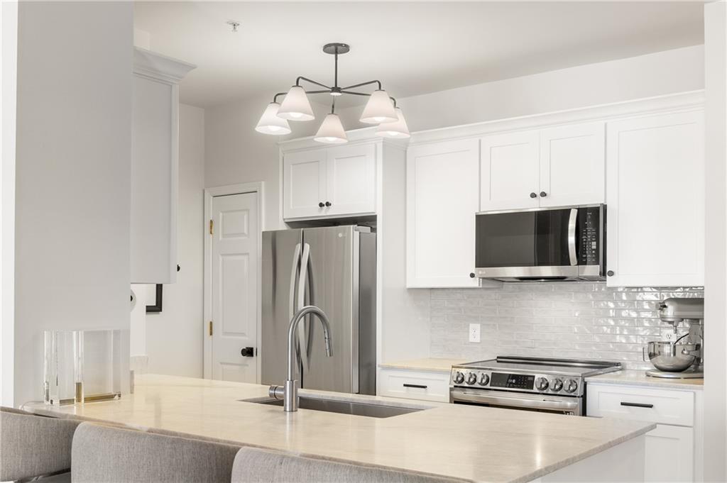 955 Juniper Street NE Unit 2217