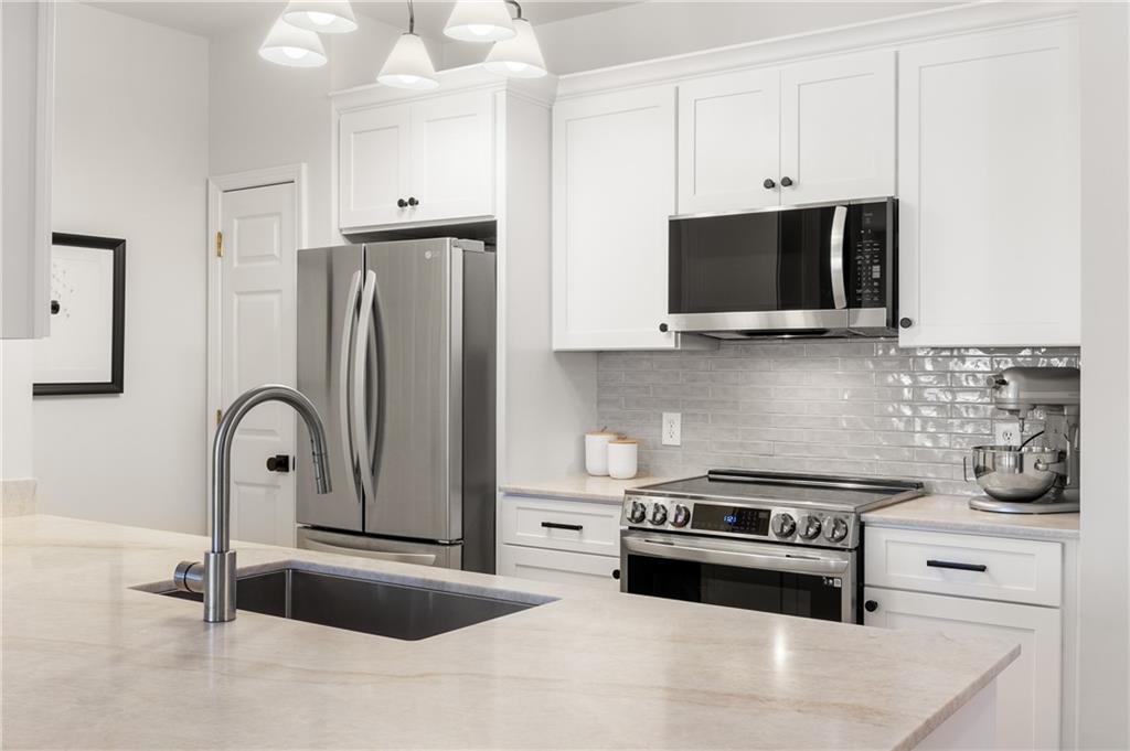 955 Juniper Street NE Unit 2217