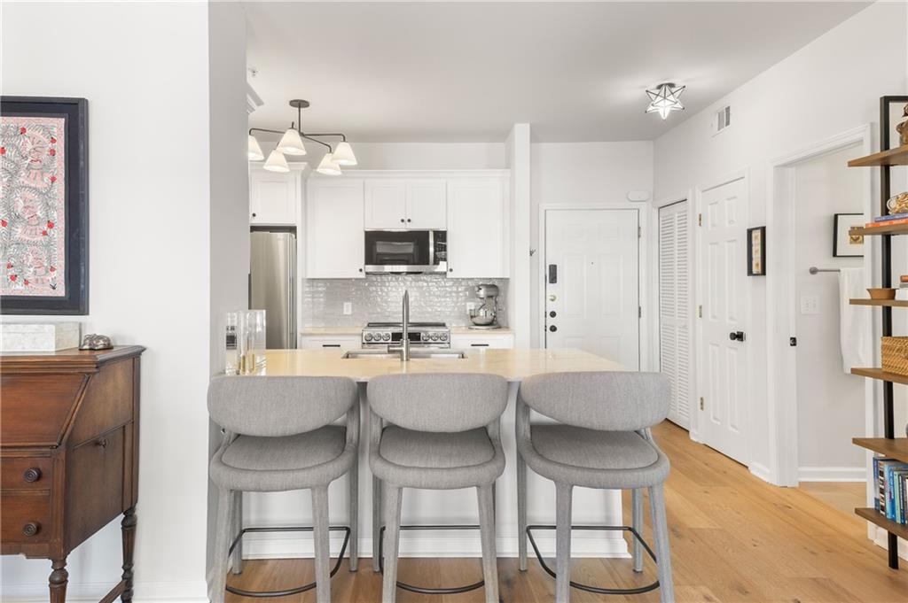 955 Juniper Street NE Unit 2217