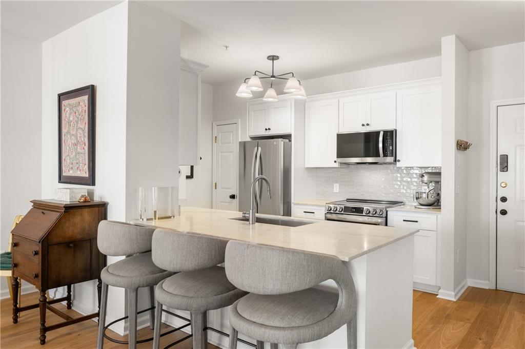 955 Juniper Street NE Unit 2217
