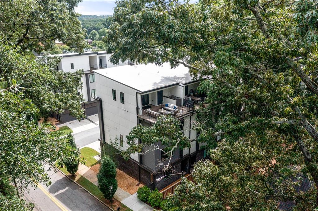 1836 Memorial Drive SE Unit 303