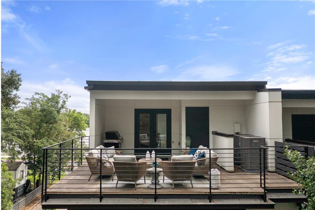 1836 Memorial Drive SE Unit 303