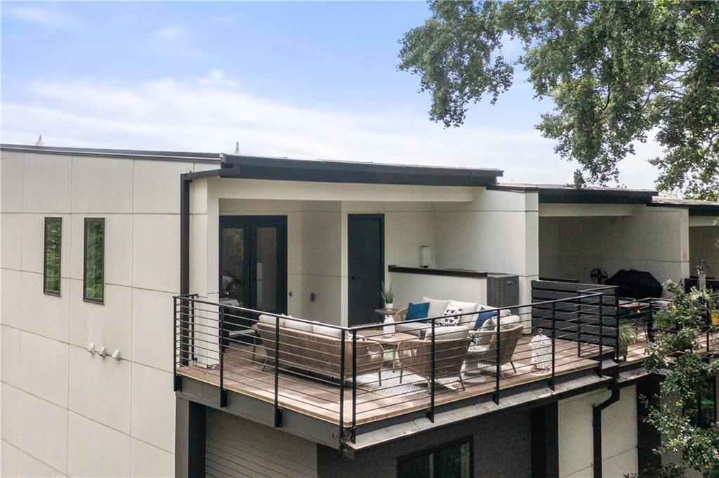 1836 Memorial Drive SE Unit 303