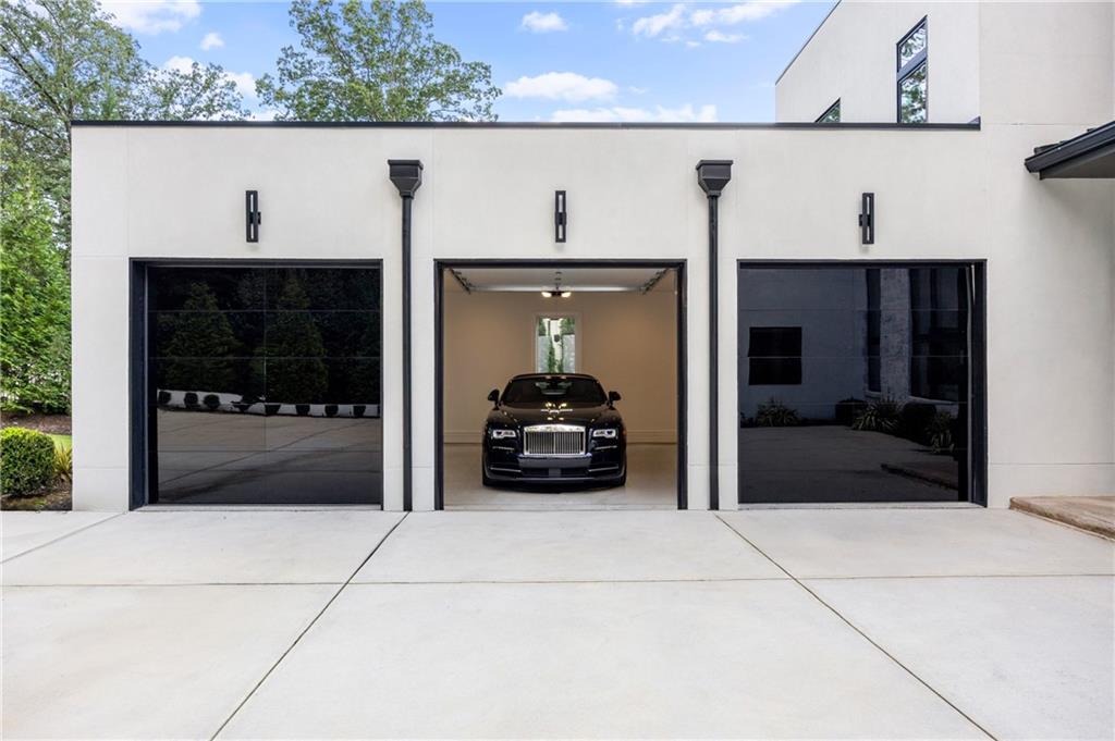 1105 Moores Mill Road NW