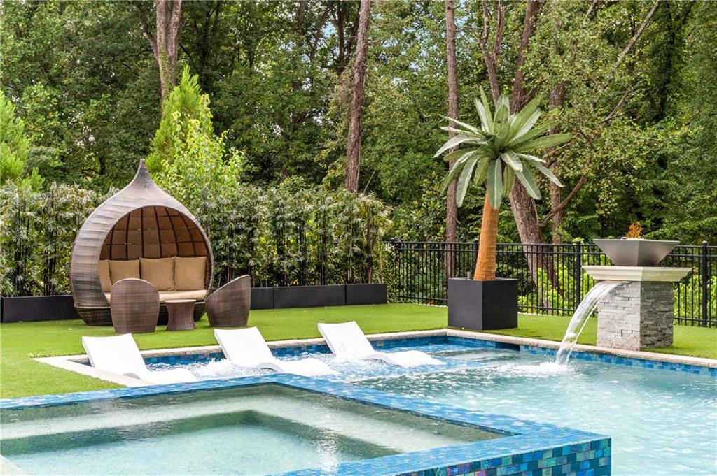 1105 Moores Mill Road NW