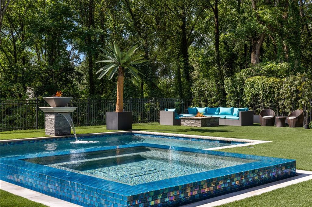 1105 Moores Mill Road NW