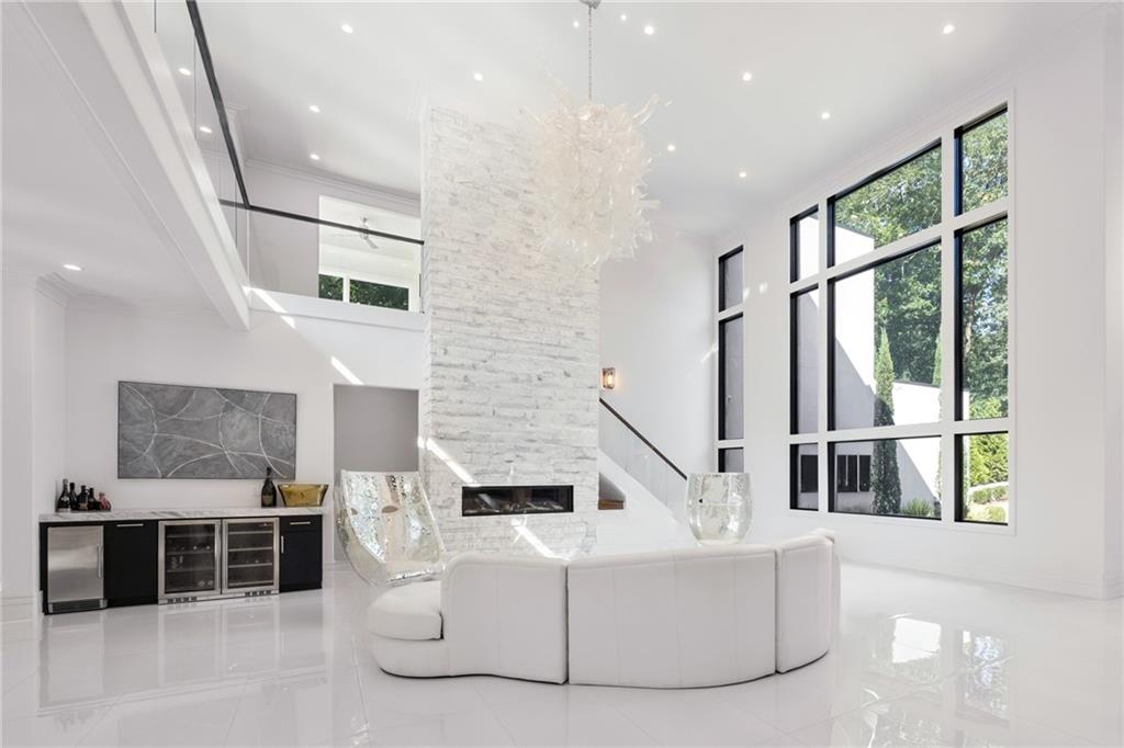 1105 Moores Mill Road NW