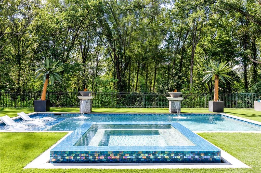 1105 Moores Mill Road NW