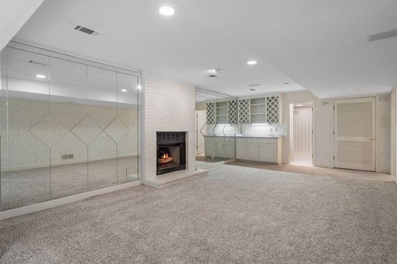 1120 Heards Ferry Road NW