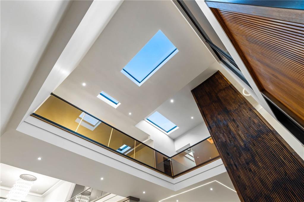 654 Longleaf Drive NE