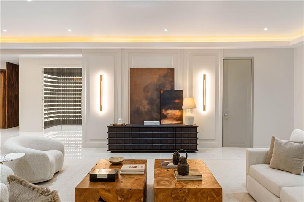 654 Longleaf Drive NE