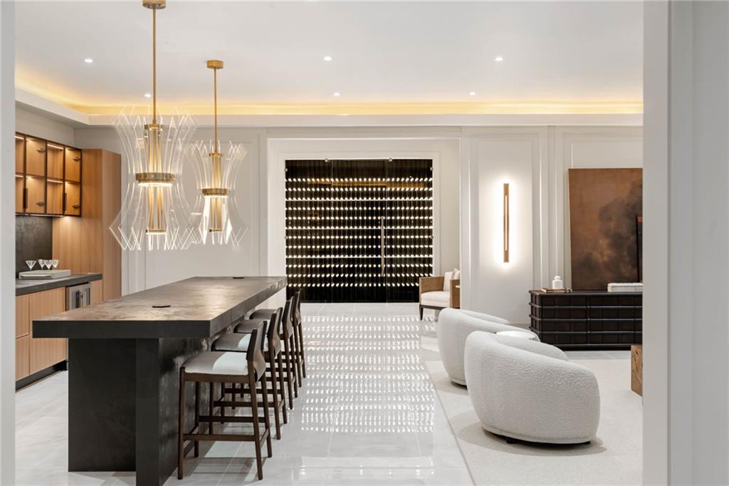 654 Longleaf Drive NE