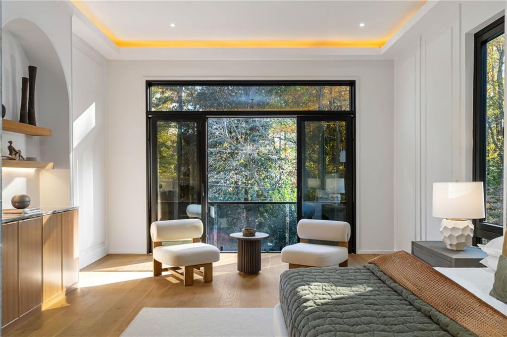 654 Longleaf Drive NE