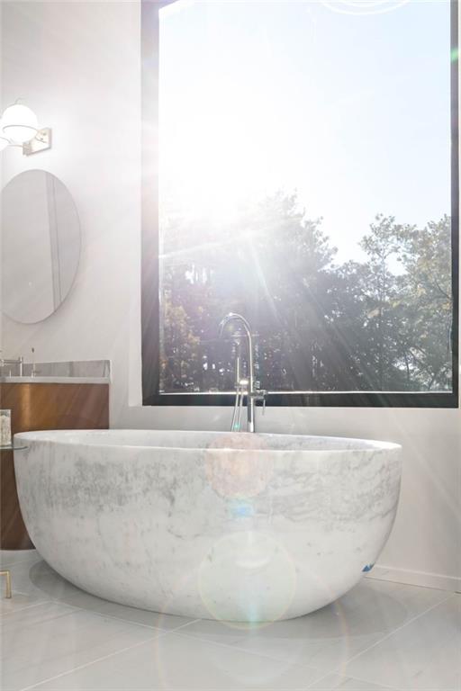 654 Longleaf Drive NE