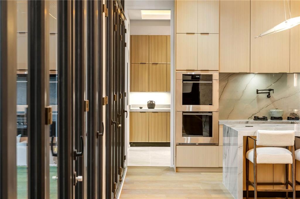 654 Longleaf Drive NE