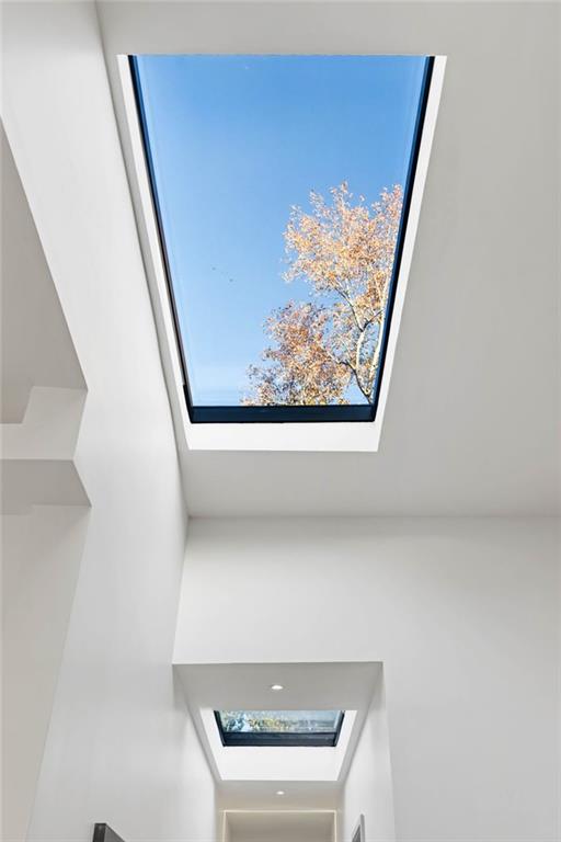 654 Longleaf Drive NE