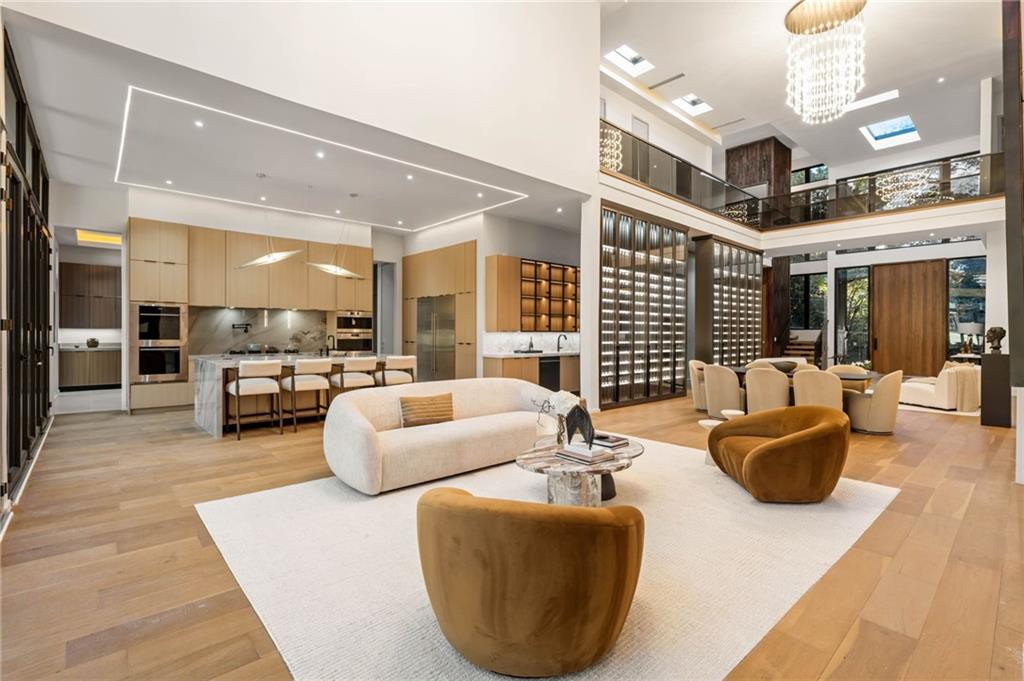 654 Longleaf Drive NE