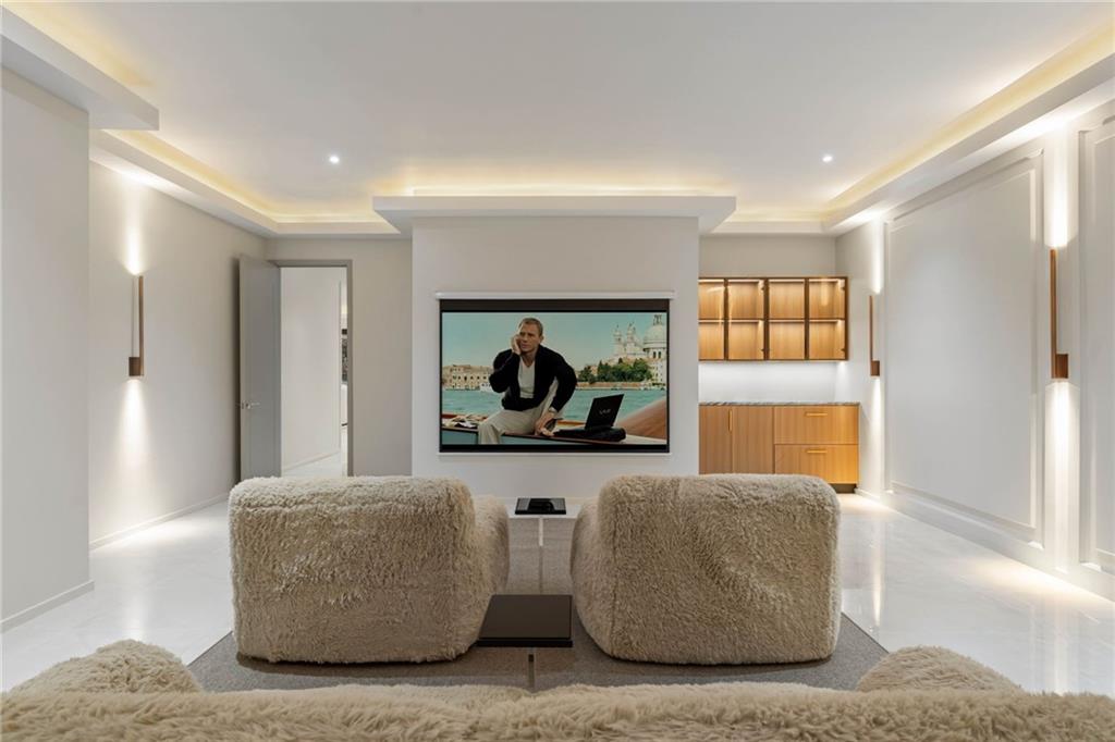 654 Longleaf Drive NE