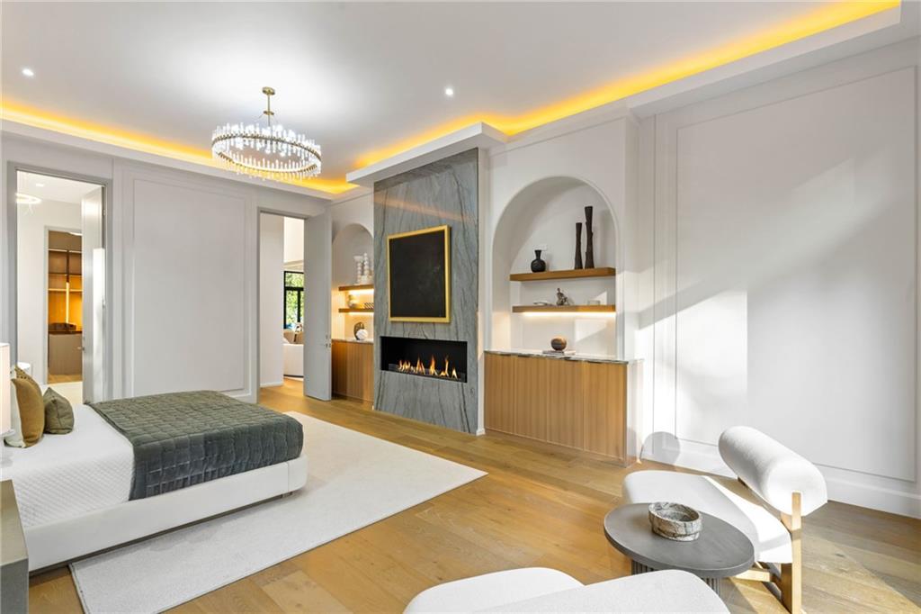 654 Longleaf Drive NE