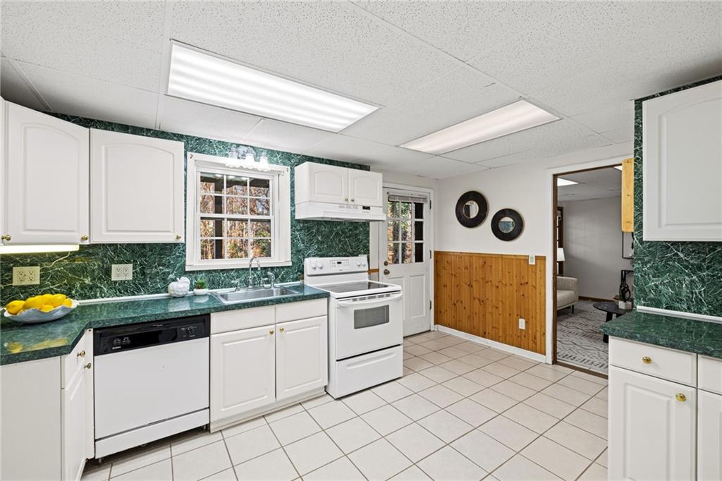 3402 Johnson Ferry Road