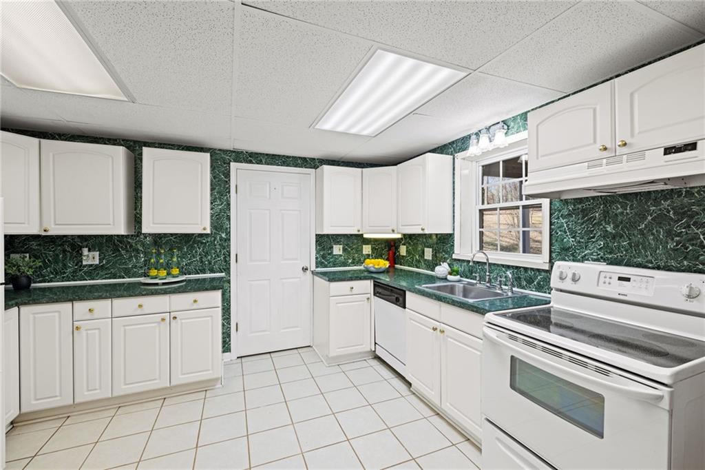 3402 Johnson Ferry Road