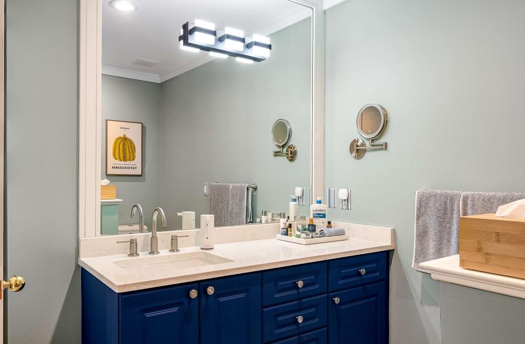 211 Colonial Homes Drive NW #2507