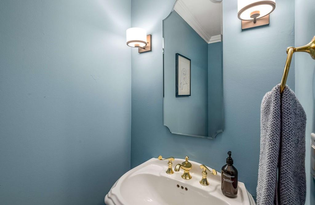 211 Colonial Homes Drive NW #2507