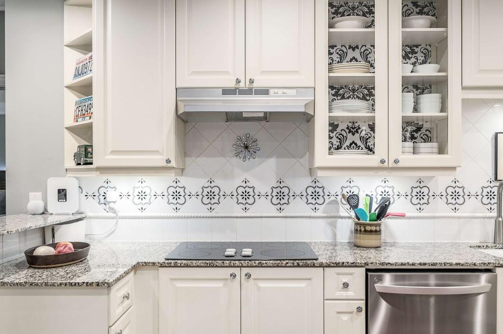 211 Colonial Homes Drive NW #2507