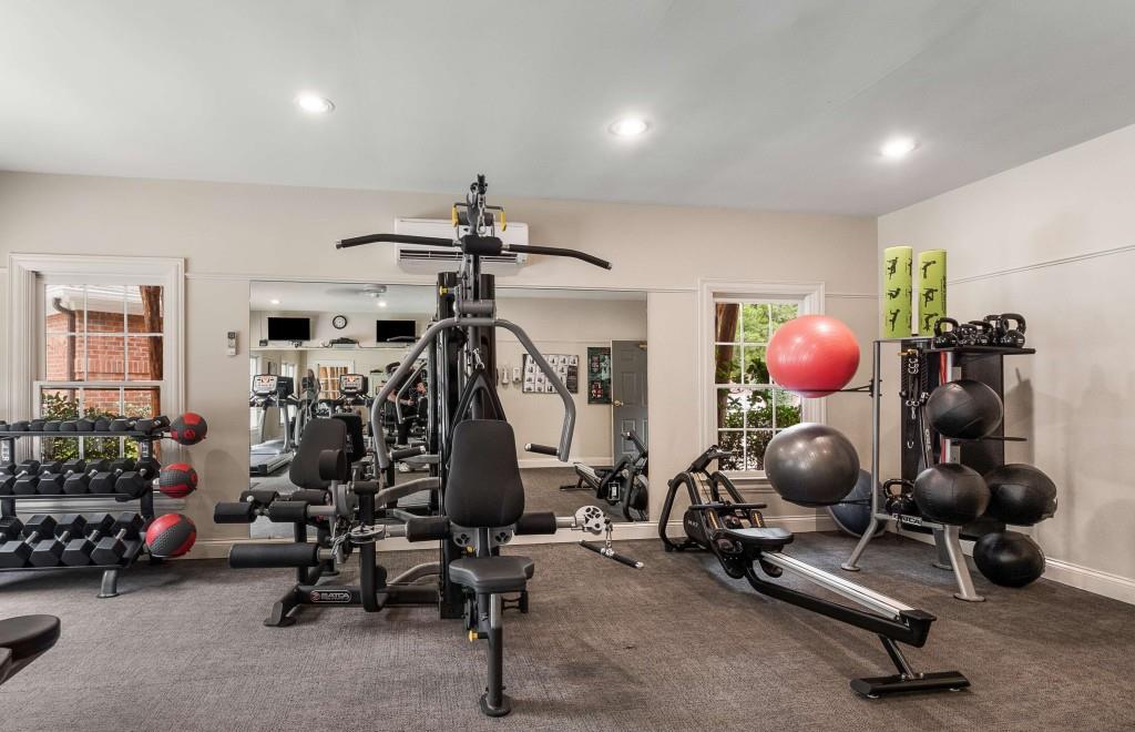 211 Colonial Homes Drive NW #2507