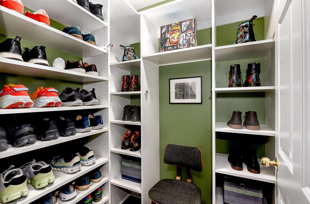 211 Colonial Homes Drive NW #2507