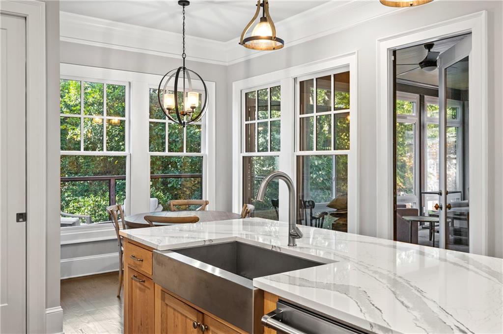 1890 Ridgewood Drive NE