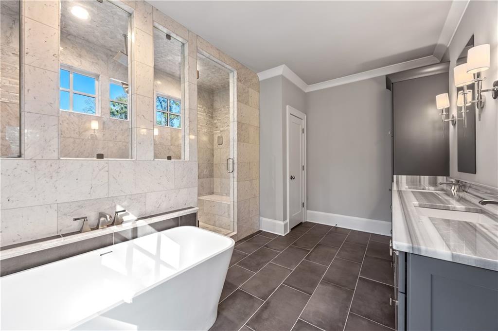 1890 Ridgewood Drive NE