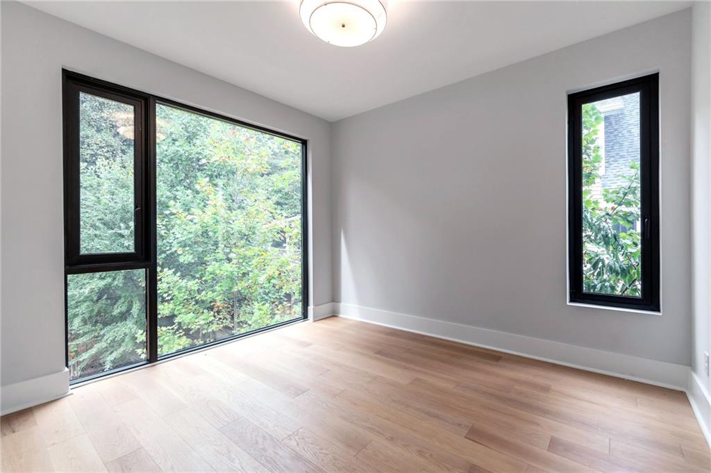 1653 Wayland Circle NE